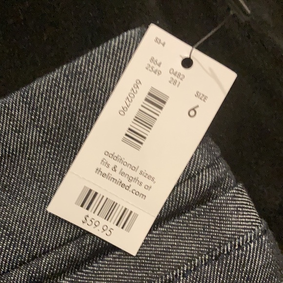 NWT - The Limited Altered “Tailored” Denim Shorts - Picture 3 of 11